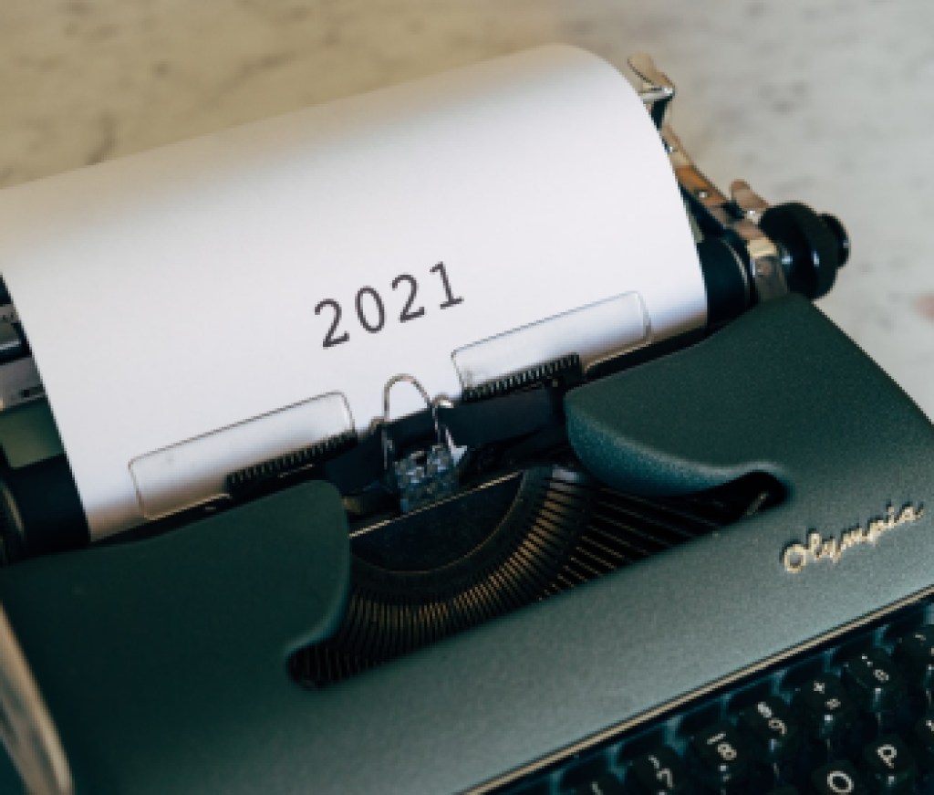 2021typewriter_unsplash