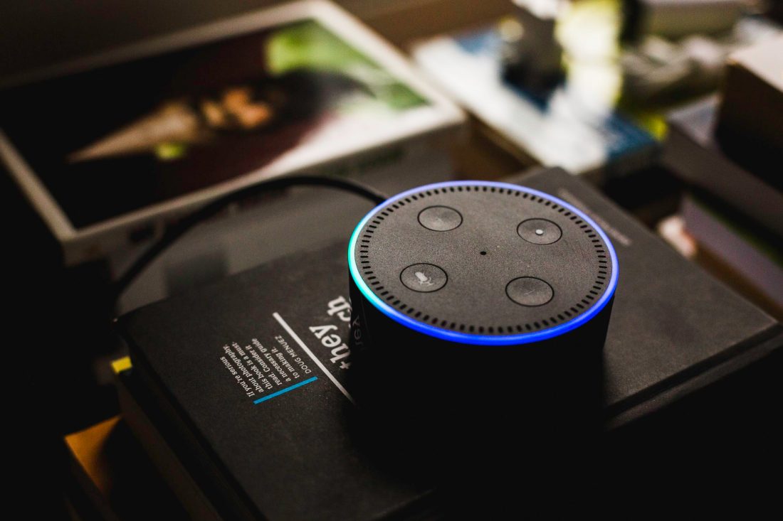 amazonecholight_unsplash