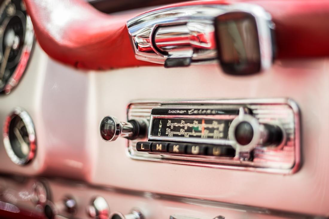 classiccarradio_unsplash