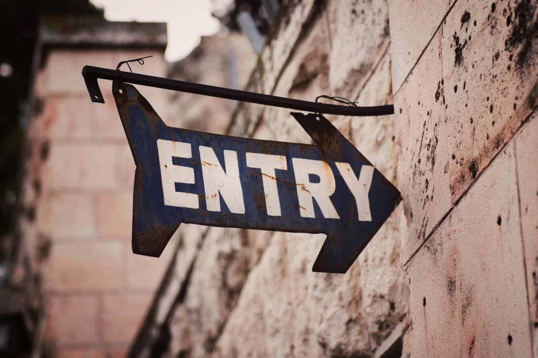 entrysign_unsplash