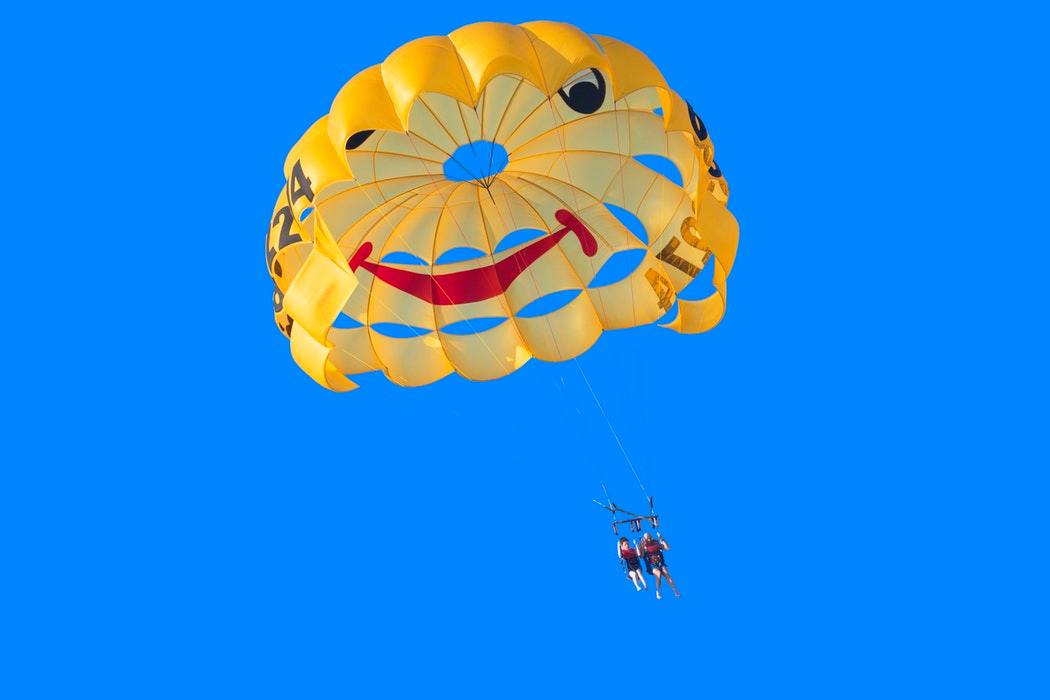 skydiving_unsplash