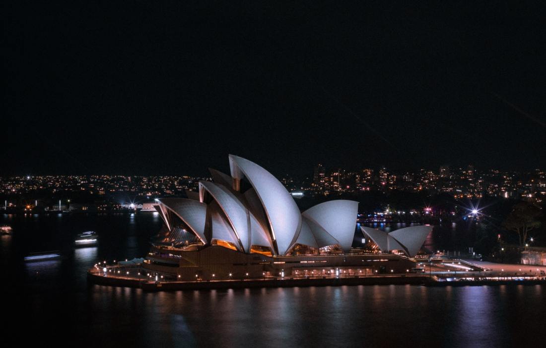 sydneyoperahouse_unsplash