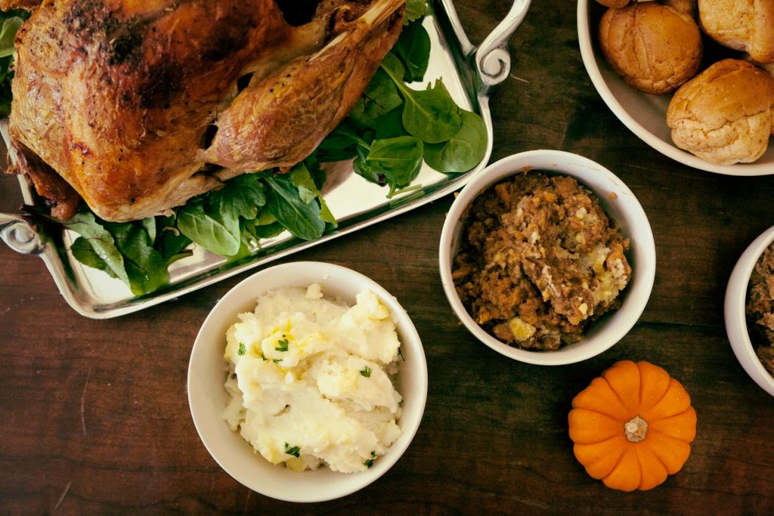 thanksgivingdinner_unsplash