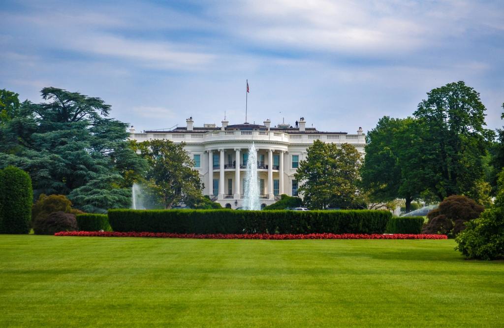 whitehouse_unsplash